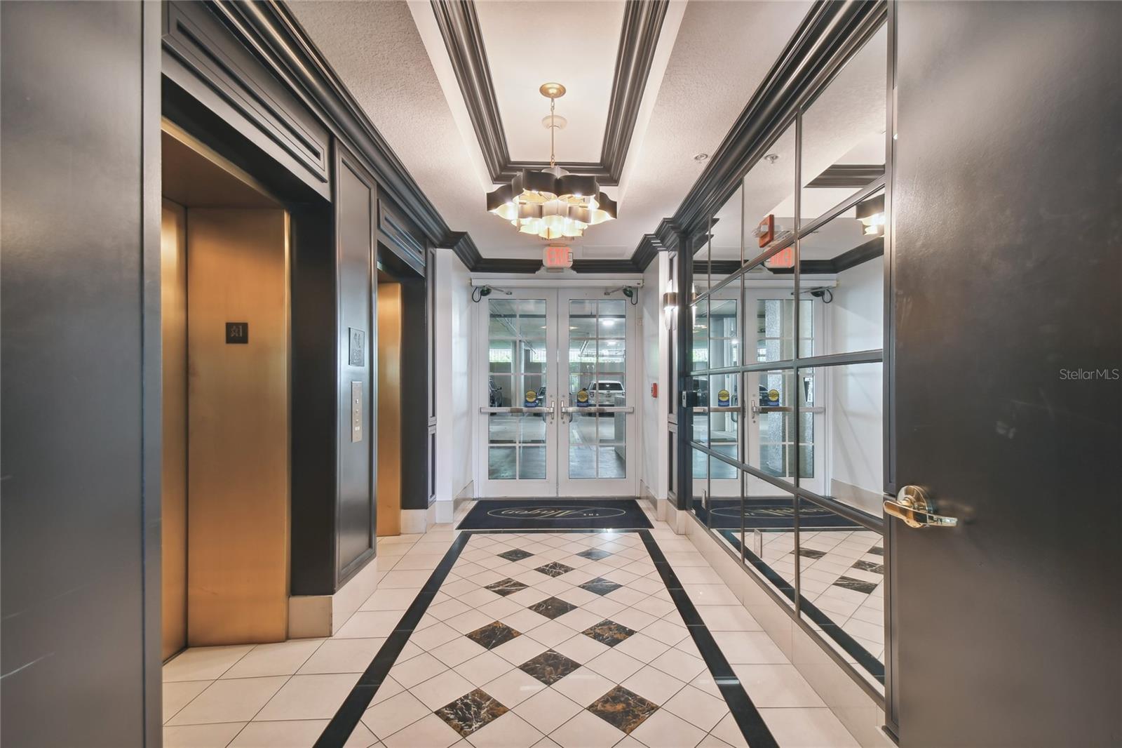 THE ALAGON ON BAYSHORE - Residential