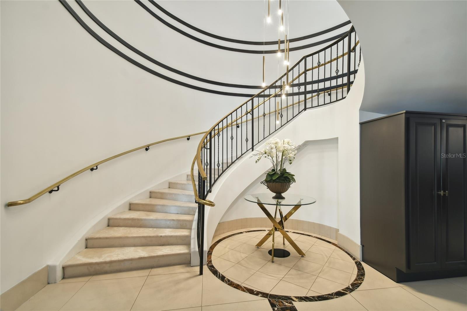 THE ALAGON ON BAYSHORE - Residential