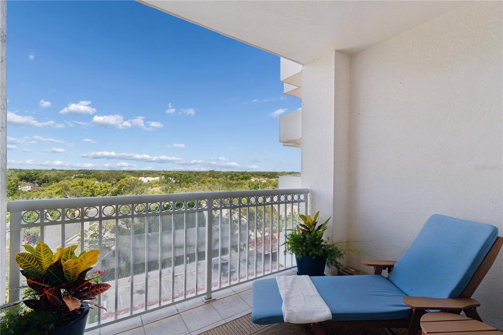 THE ALAGON ON BAYSHORE - Residential