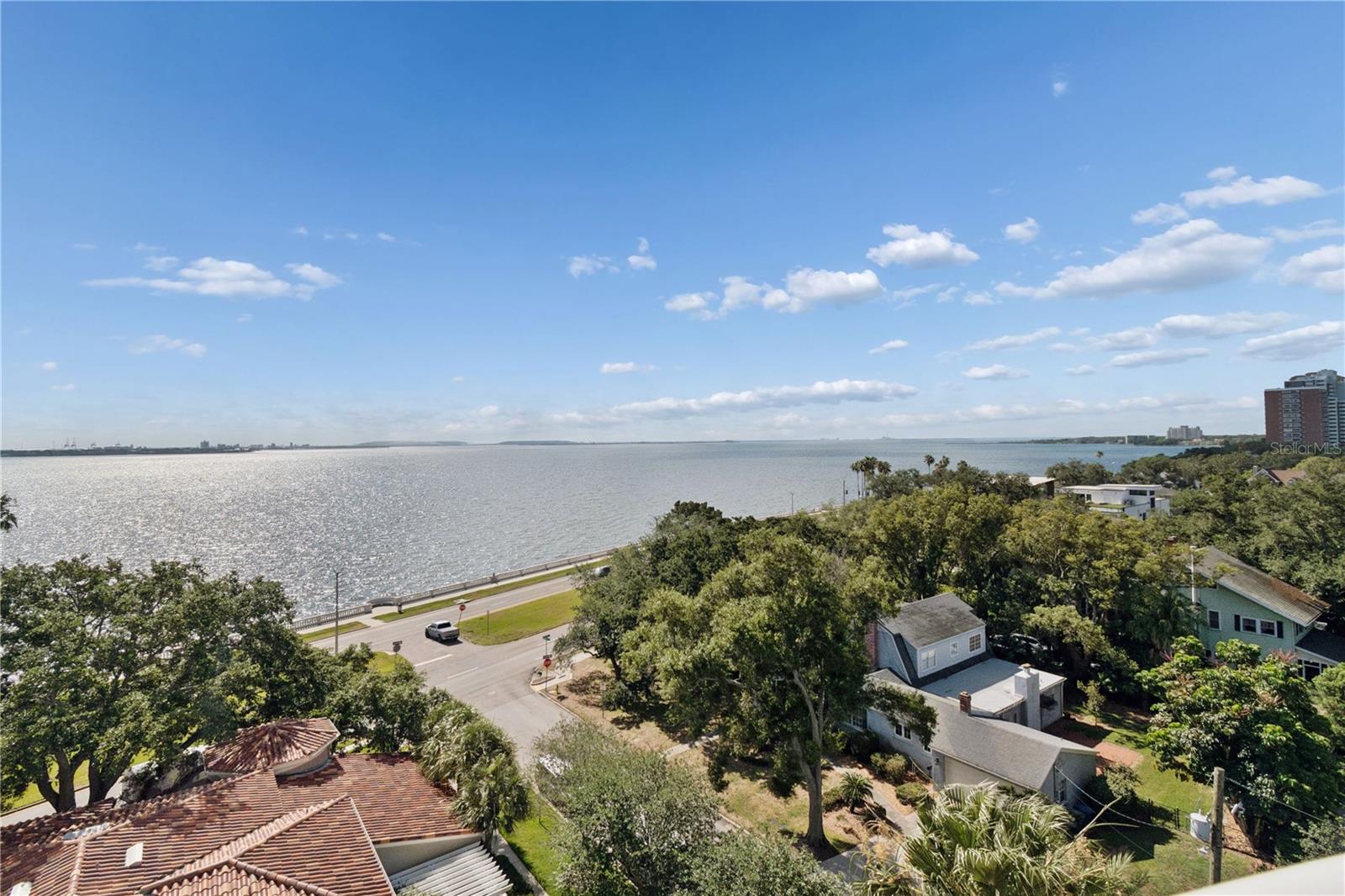 THE ALAGON ON BAYSHORE - Residential