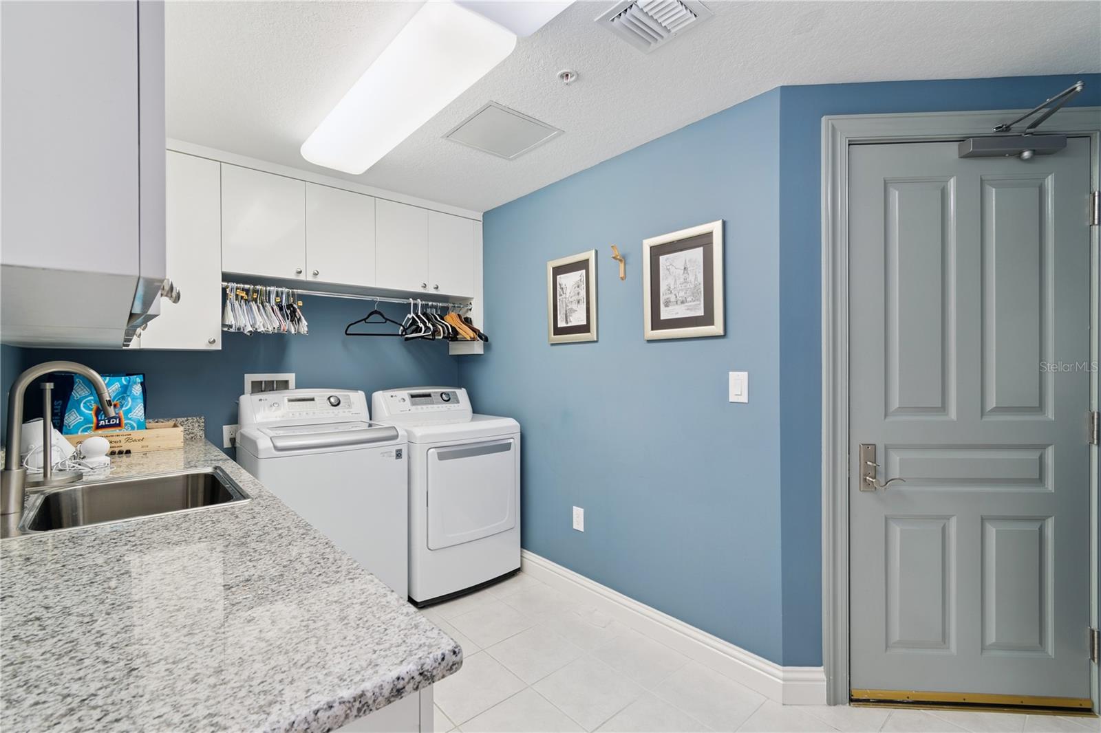 THE ALAGON ON BAYSHORE - Residential