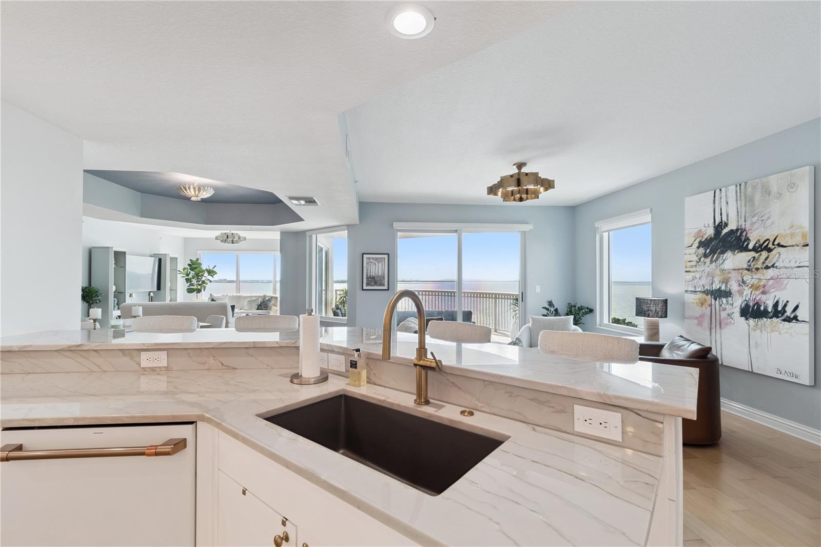 THE ALAGON ON BAYSHORE - Residential