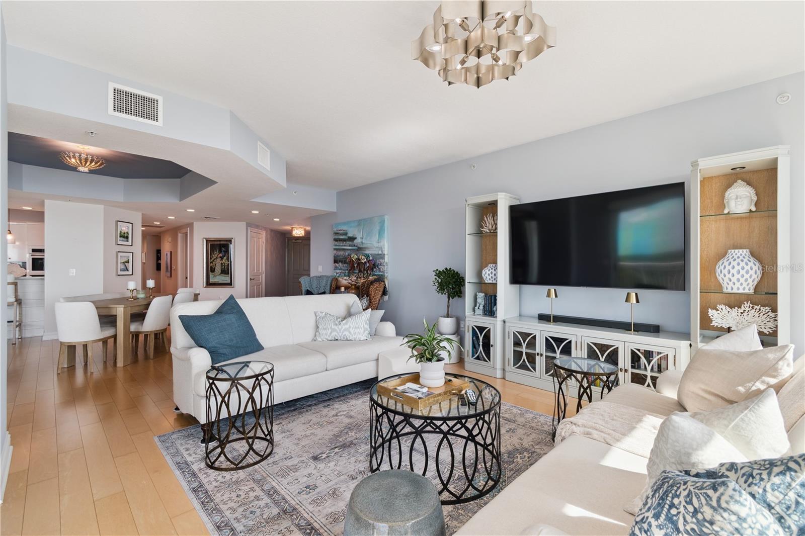 THE ALAGON ON BAYSHORE - Residential