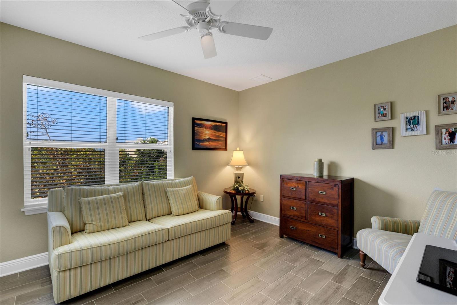 PALMA SOLA BAY CLUB PH 4 - Residential