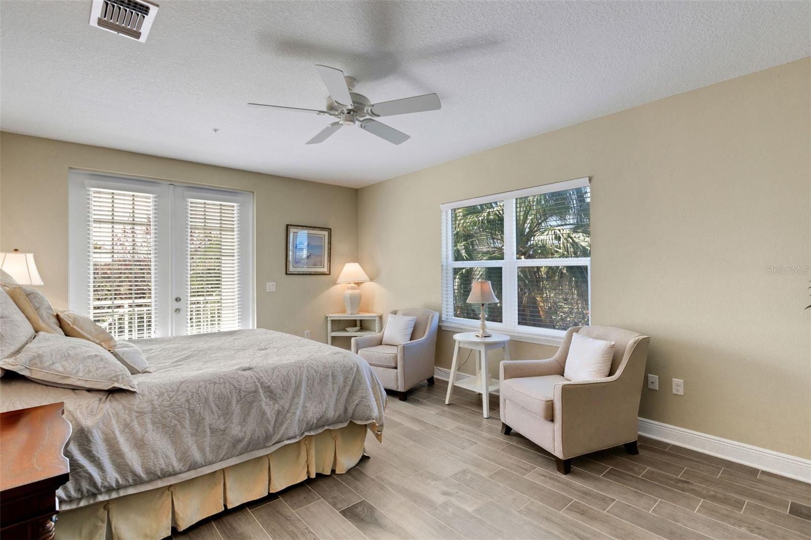 PALMA SOLA BAY CLUB PH 4 - Residential