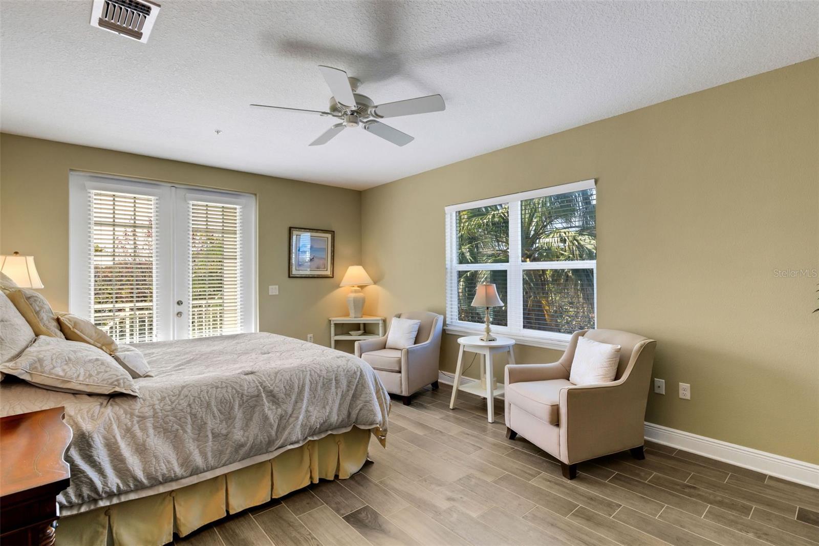 PALMA SOLA BAY CLUB PH 4 - Residential