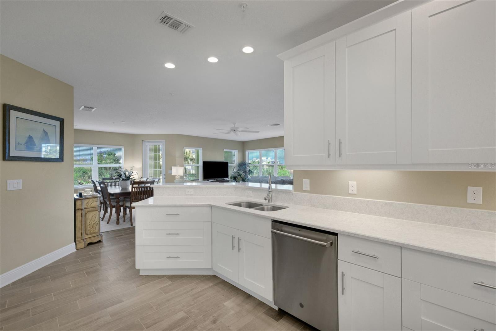 PALMA SOLA BAY CLUB PH 4 - Residential