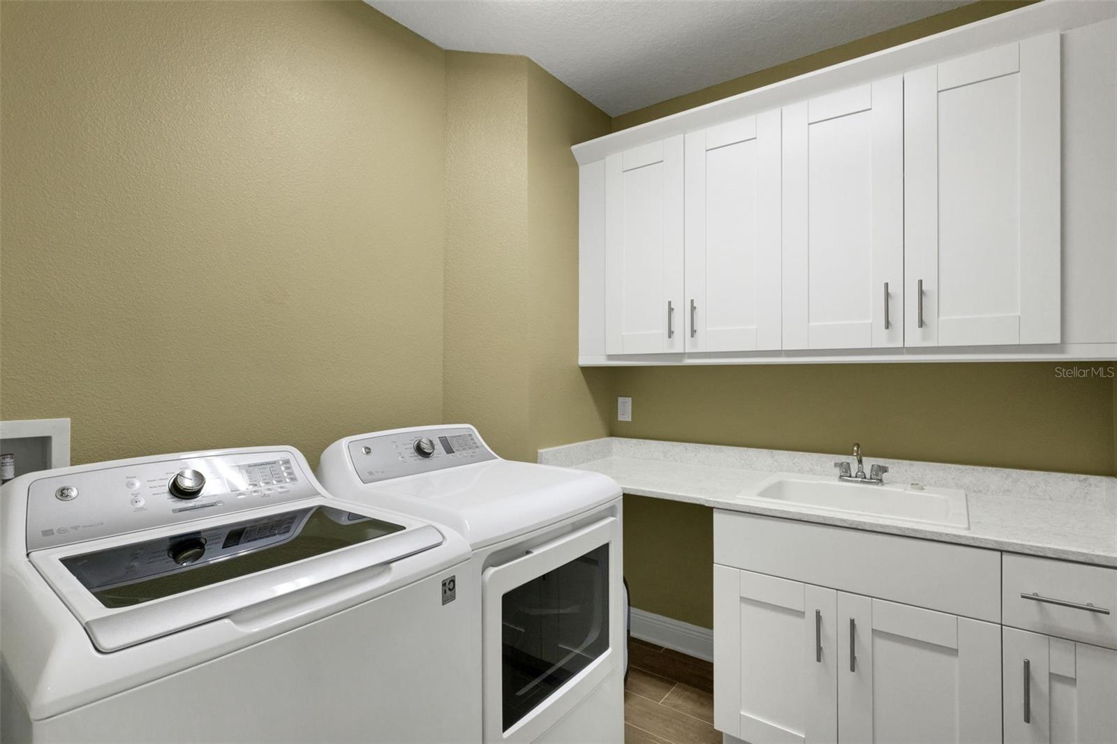 PALMA SOLA BAY CLUB PH 4 - Residential