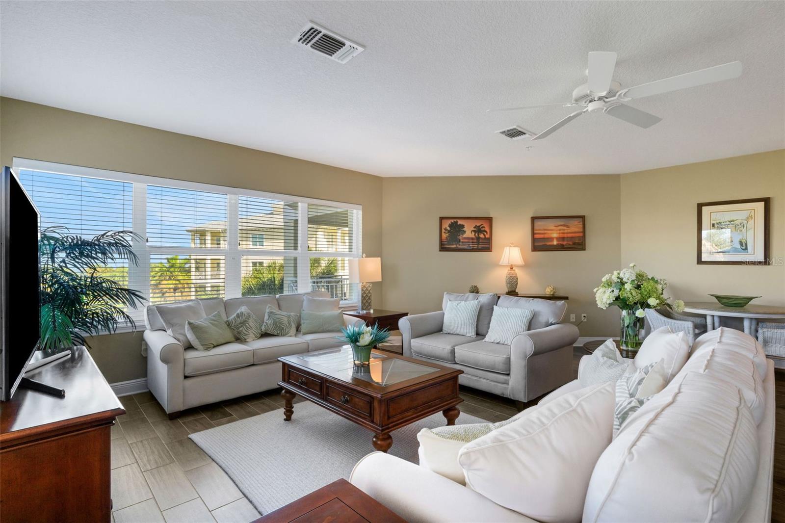 PALMA SOLA BAY CLUB PH 4 - Residential