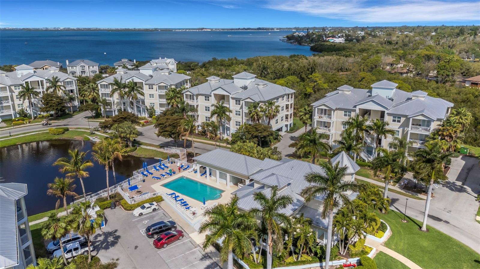 PALMA SOLA BAY CLUB PH 4 - Residential