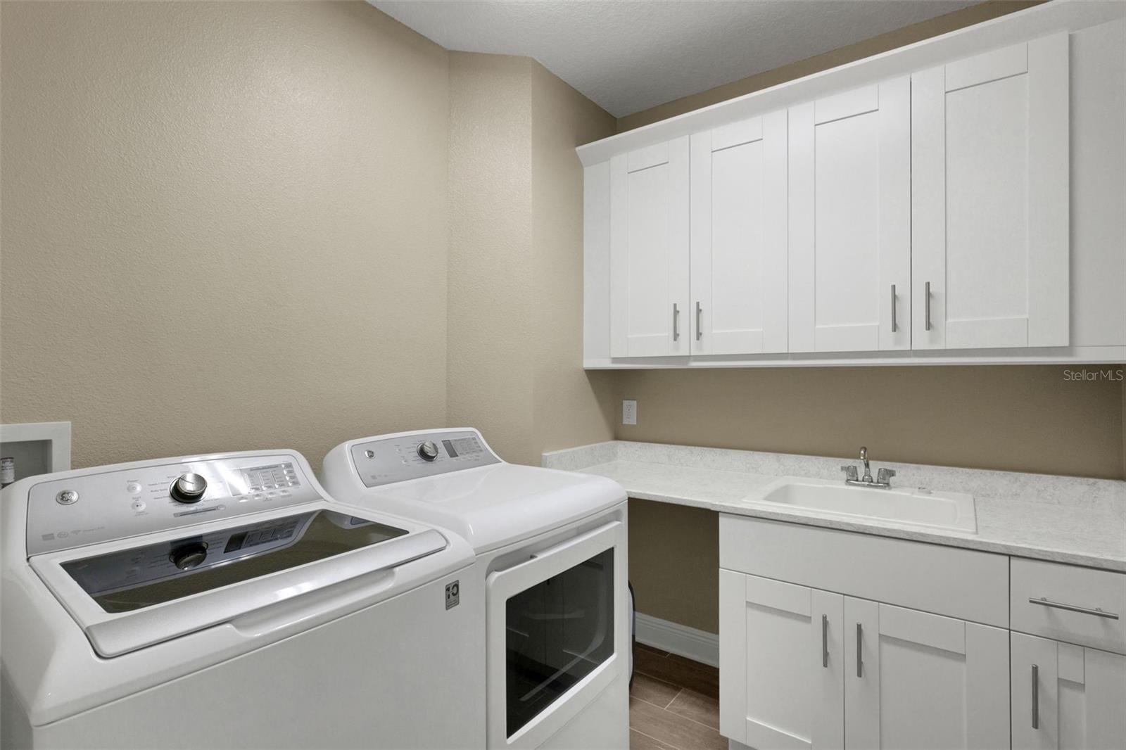 PALMA SOLA BAY CLUB PH 4 - Residential