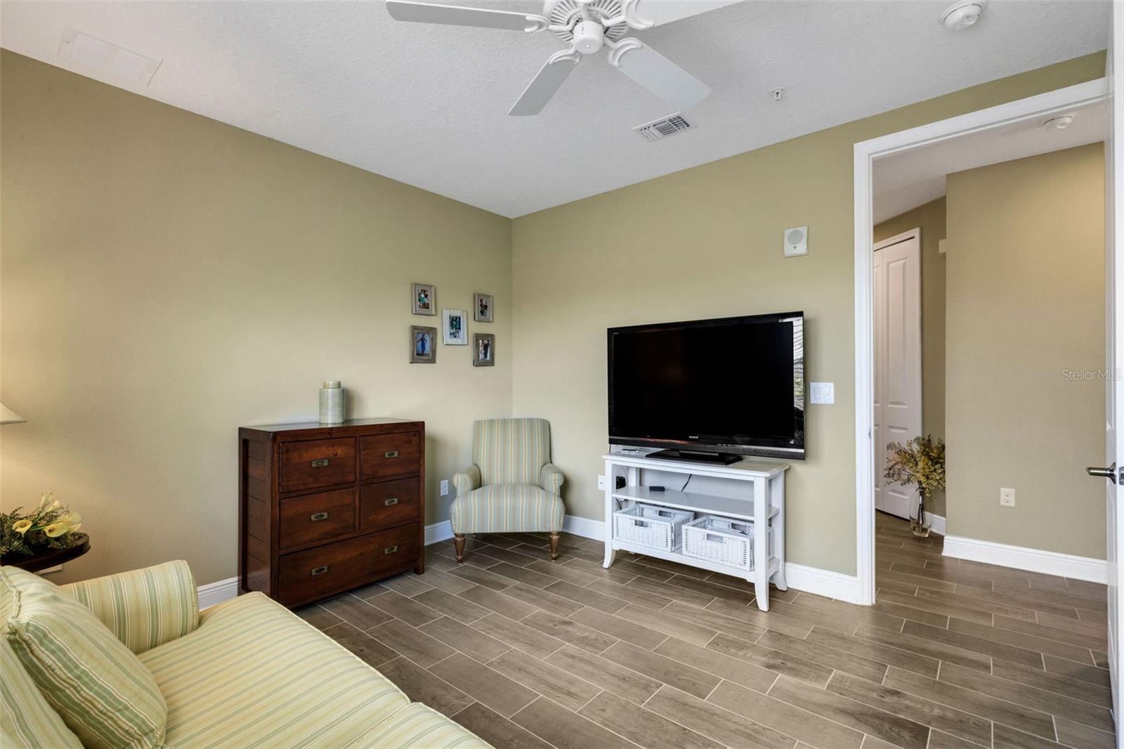 PALMA SOLA BAY CLUB PH 4 - Residential