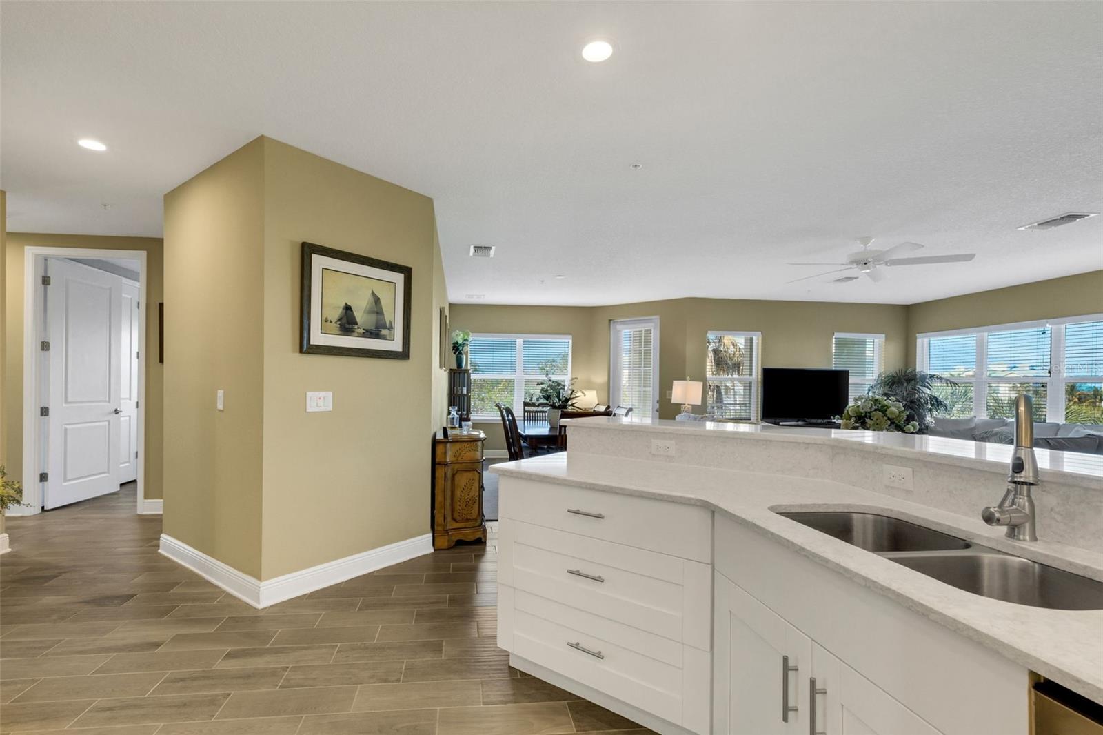 PALMA SOLA BAY CLUB PH 4 - Residential