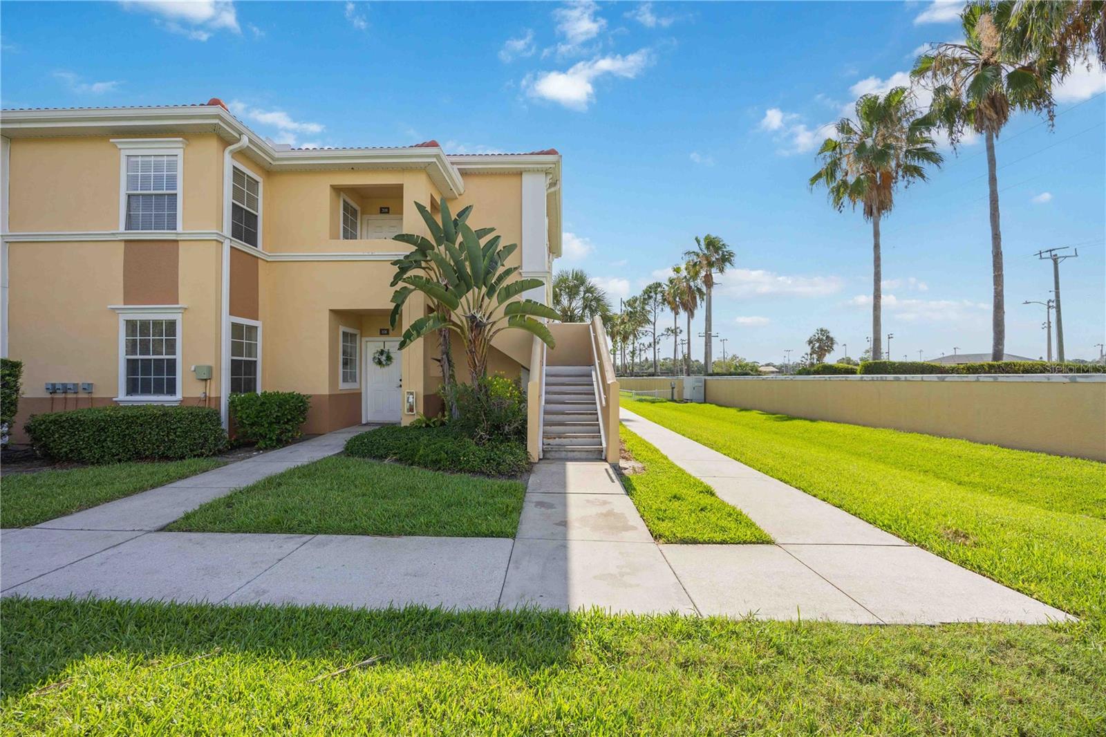 1195 VILLAGIO CIRCLE 208