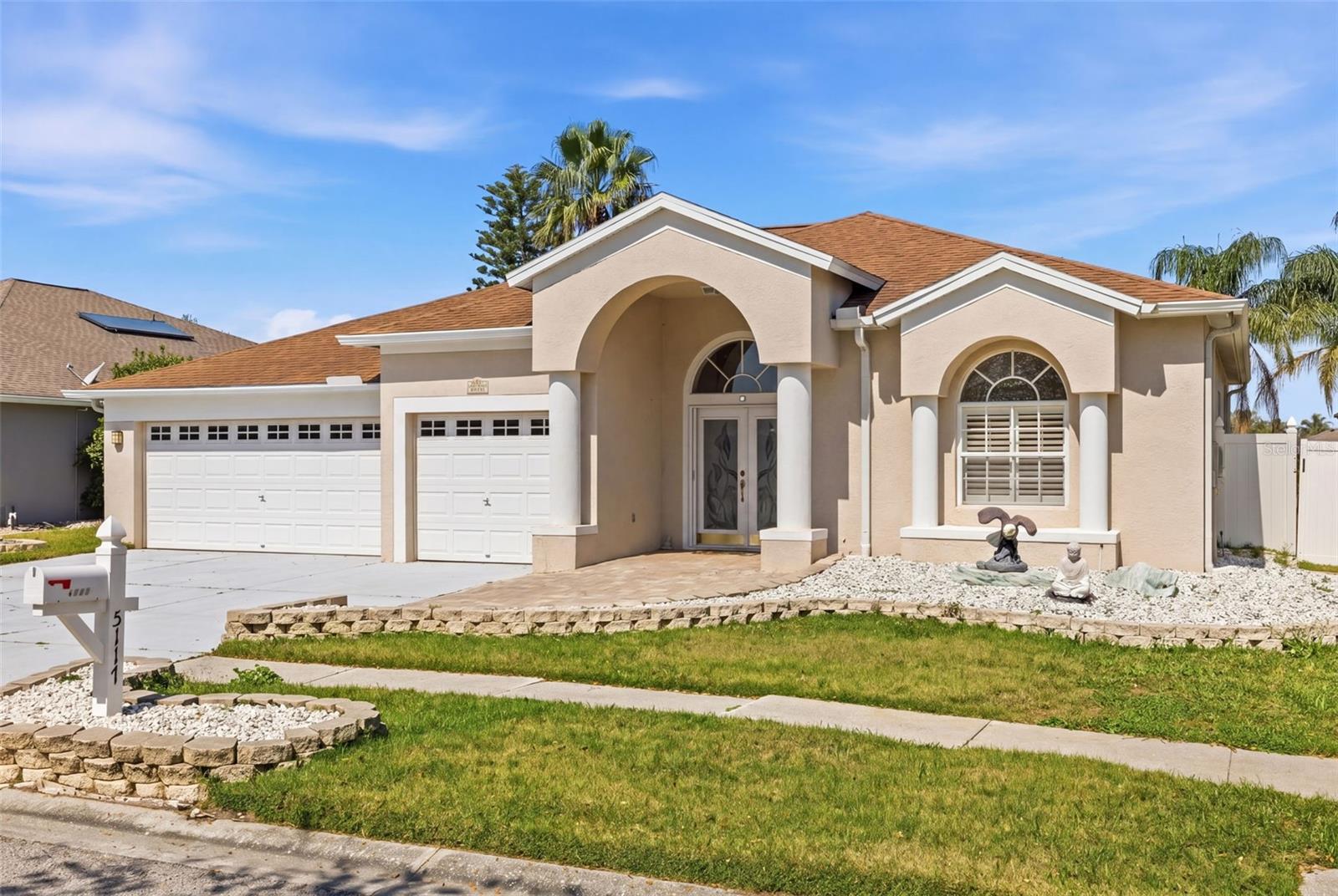 5117 SPECTACULAR BID DRIVE