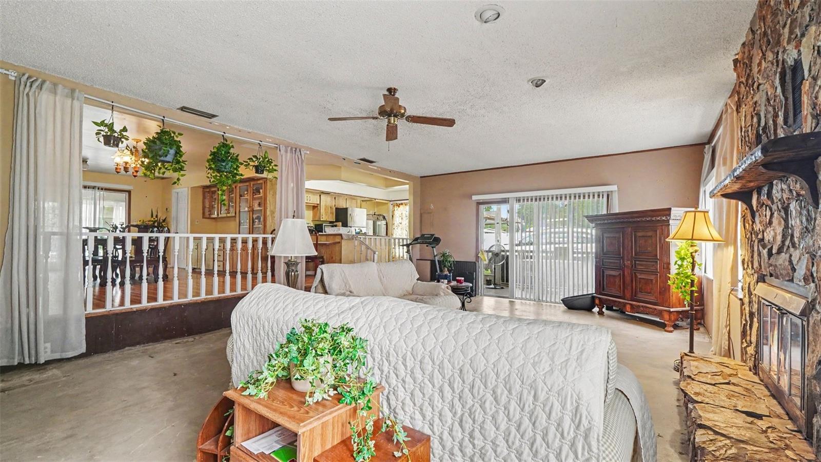 BREEZEWOOD ESTATES - Residential