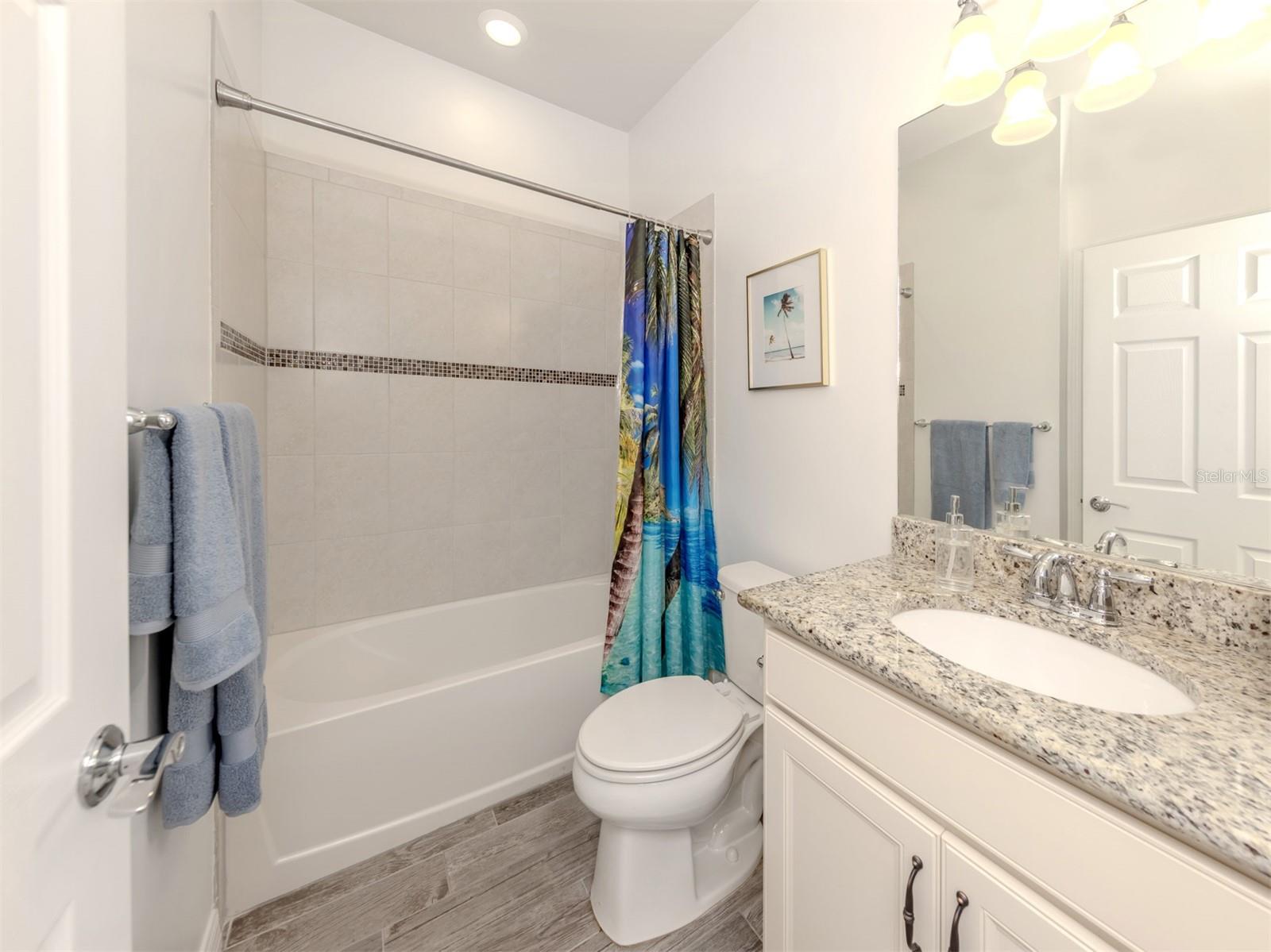 ISLANDWALK/THE WEST VLGS PH 4 - Residential