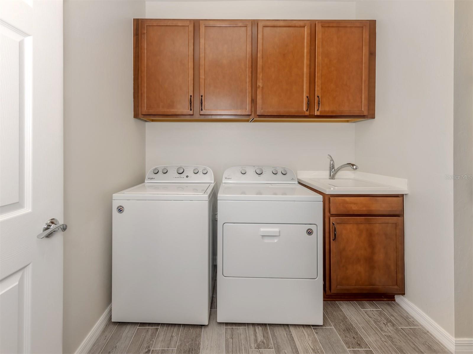 ISLANDWALK/THE WEST VLGS PH 4 - Residential