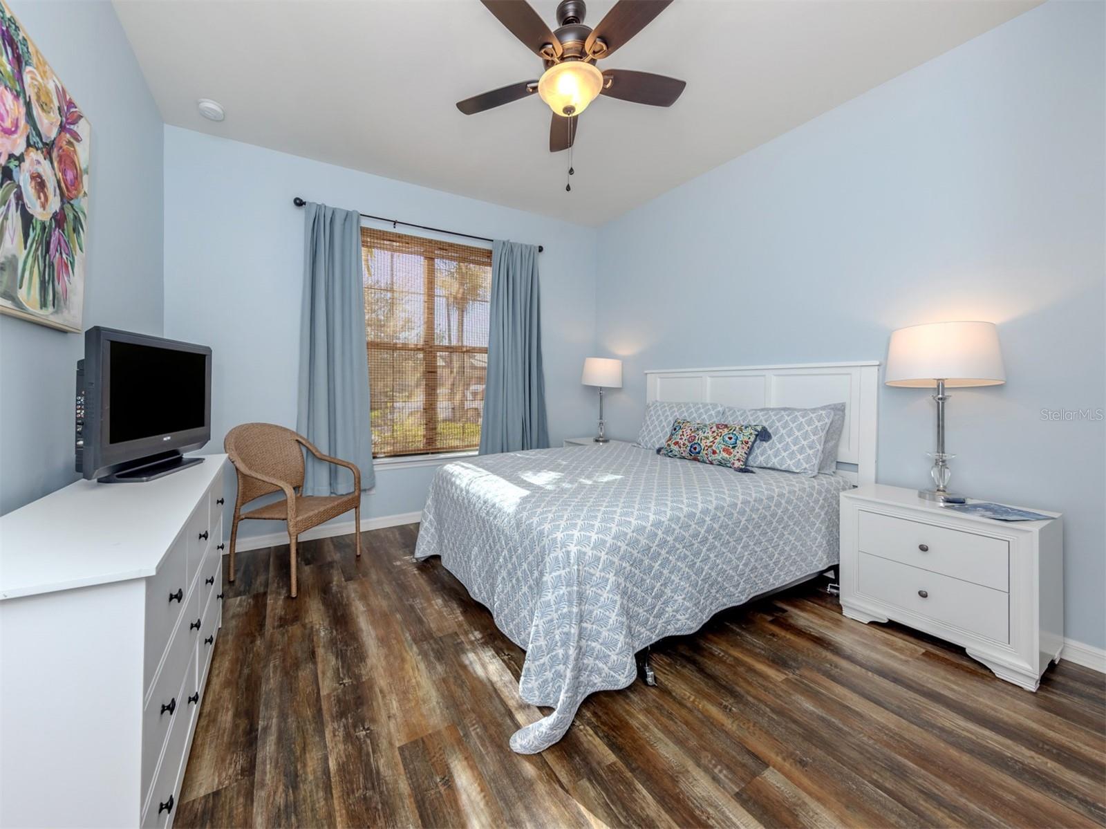 ISLANDWALK/THE WEST VLGS PH 4 - Residential