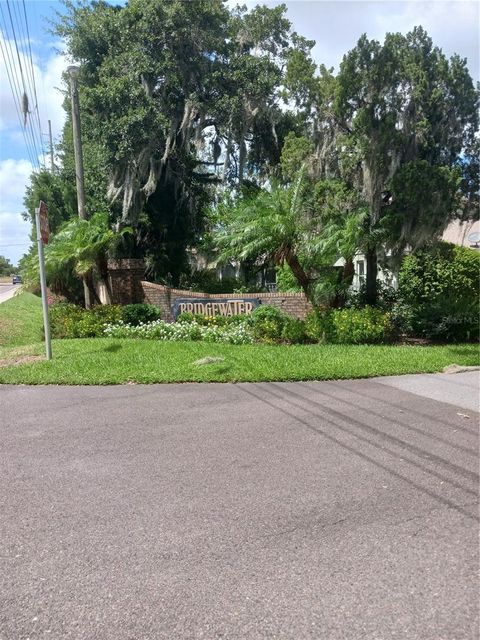 A home in WINTER HAVEN