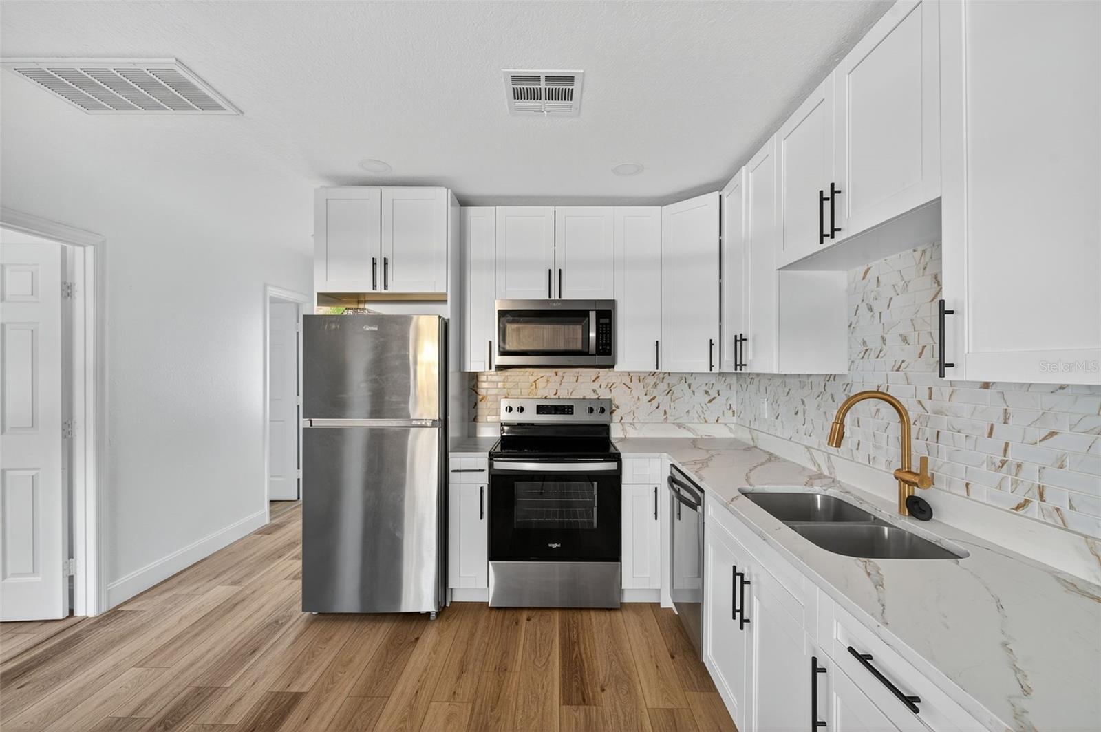 CROMWELL HEIGHTS - Residential Income