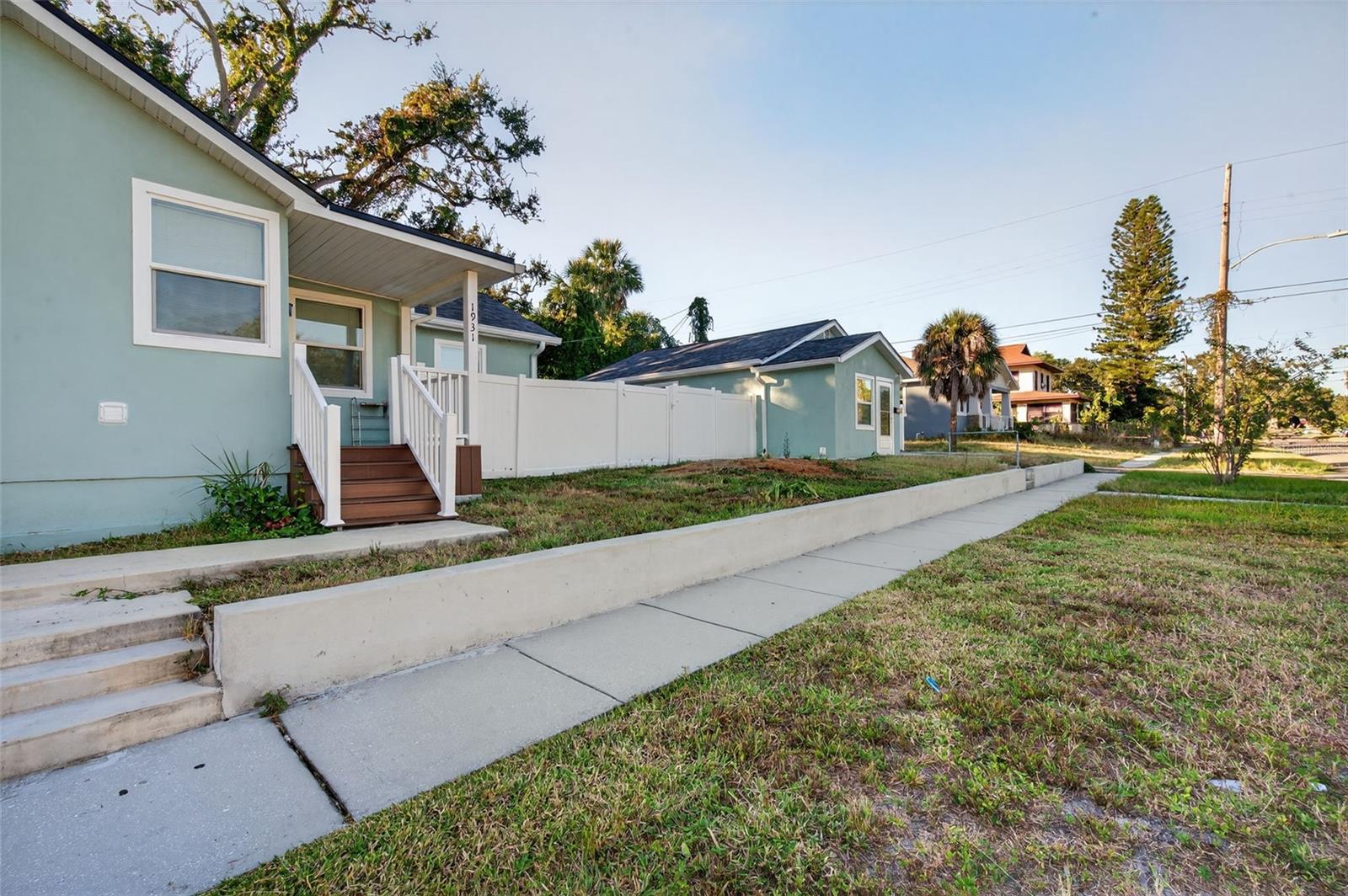 CROMWELL HEIGHTS - Residential Income