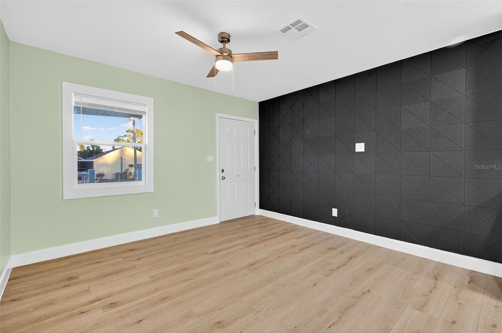 CROMWELL HEIGHTS - Residential Income