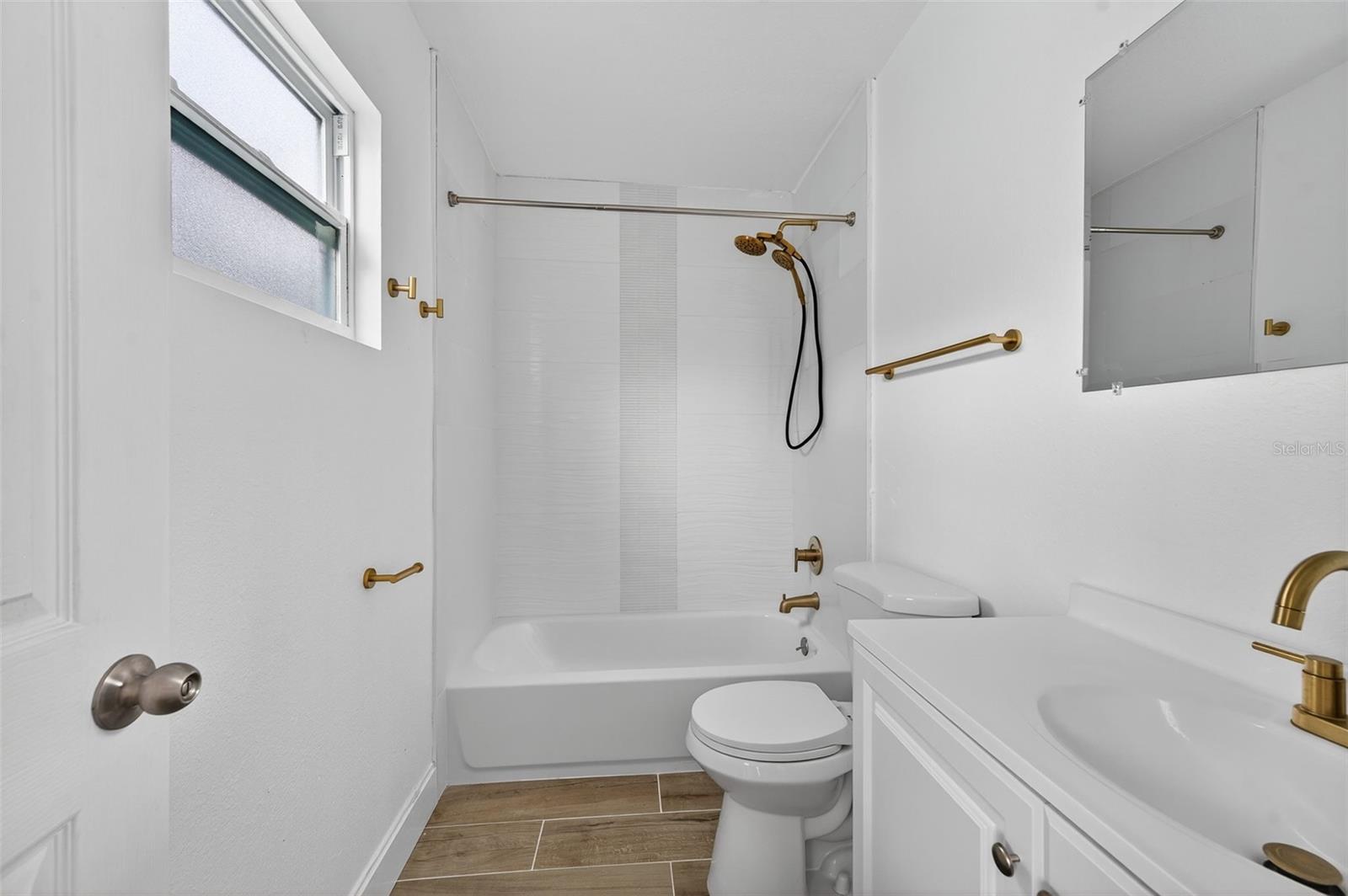 CROMWELL HEIGHTS - Residential Income