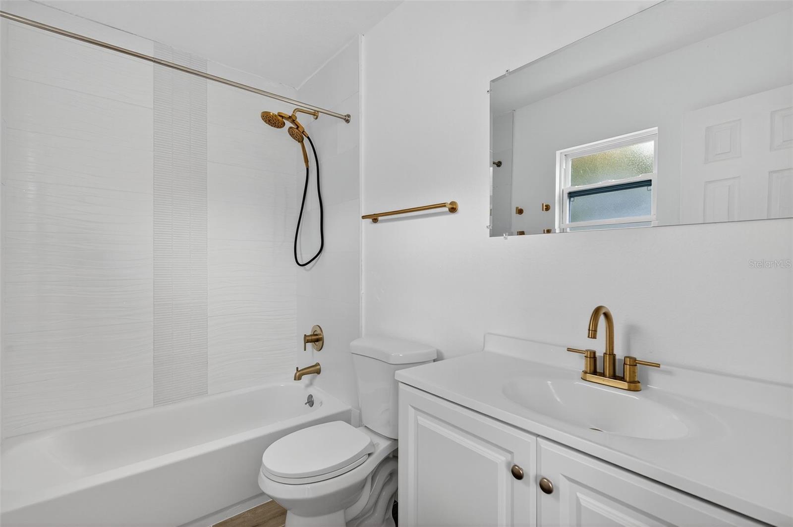 CROMWELL HEIGHTS - Residential Income