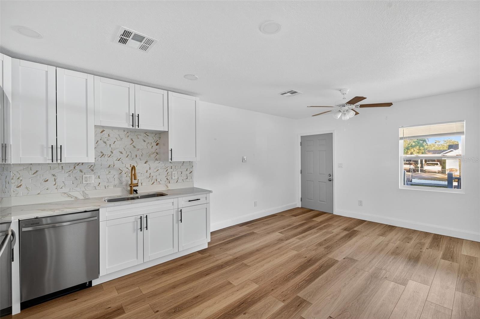 CROMWELL HEIGHTS - Residential Income