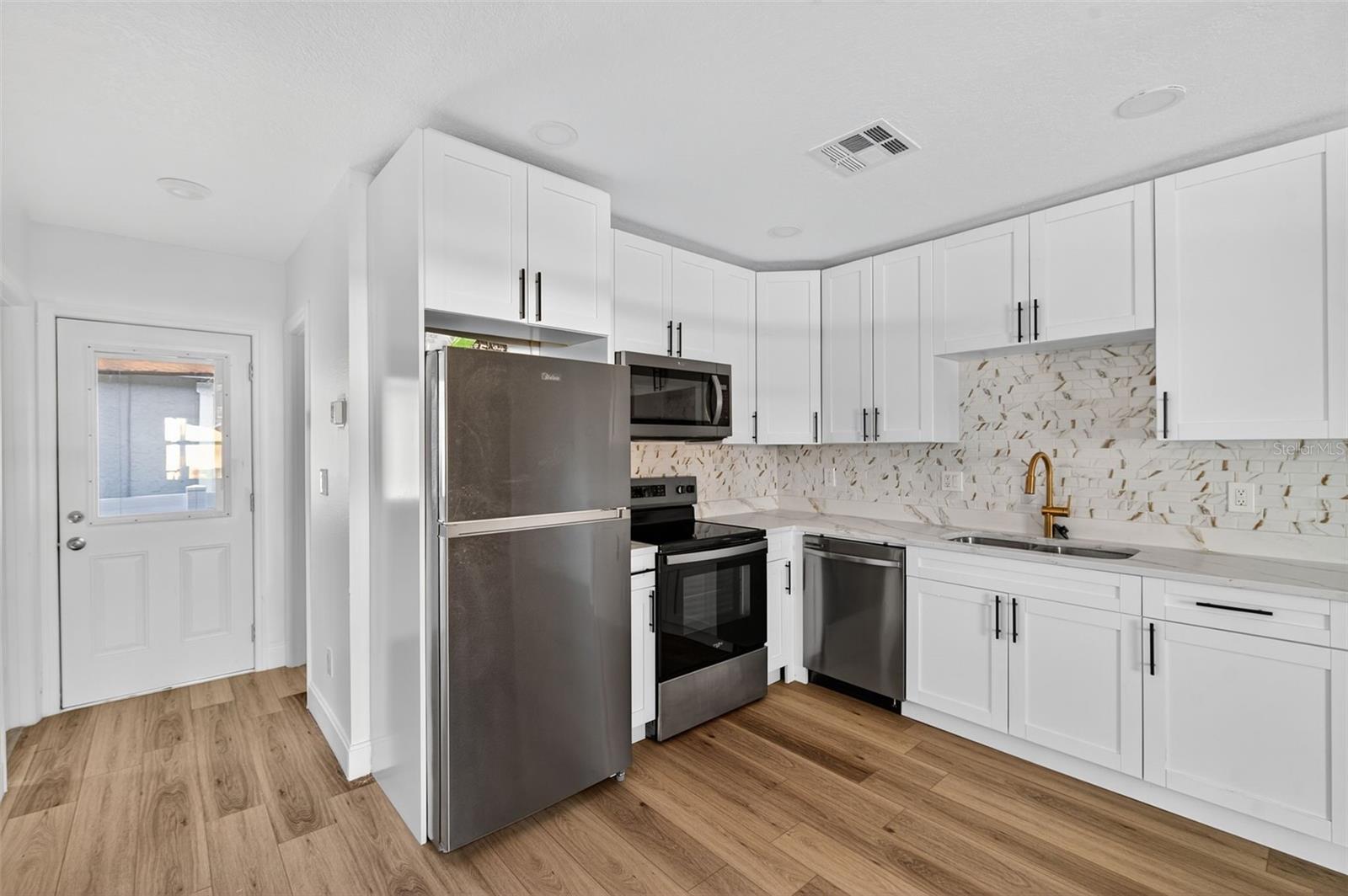 CROMWELL HEIGHTS - Residential Income