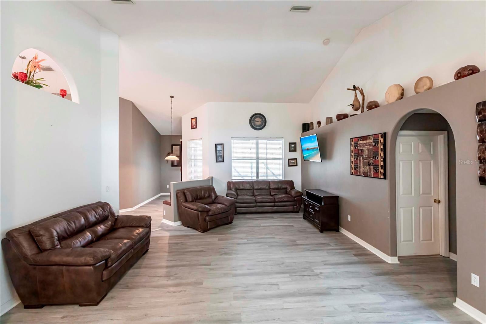 1825 GOURMET ROAD