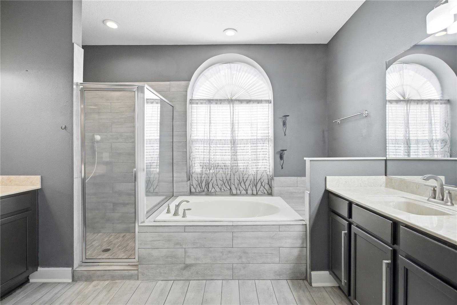 ESPRIT PH 1 - Residential