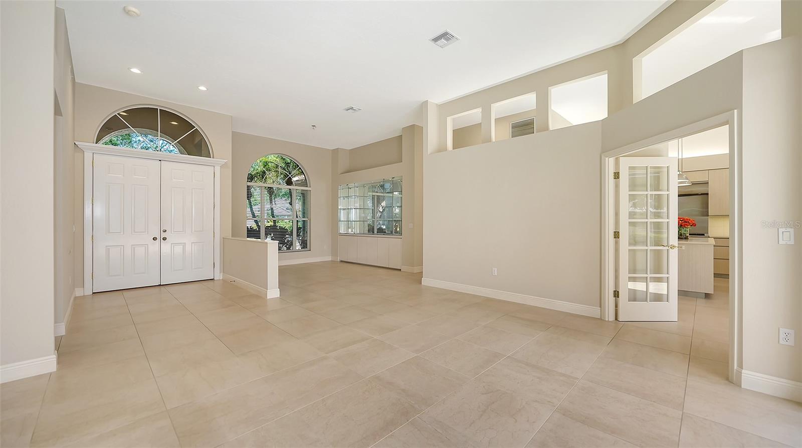 UNIVERSITY PARK COUNTRY CLUB - Residential