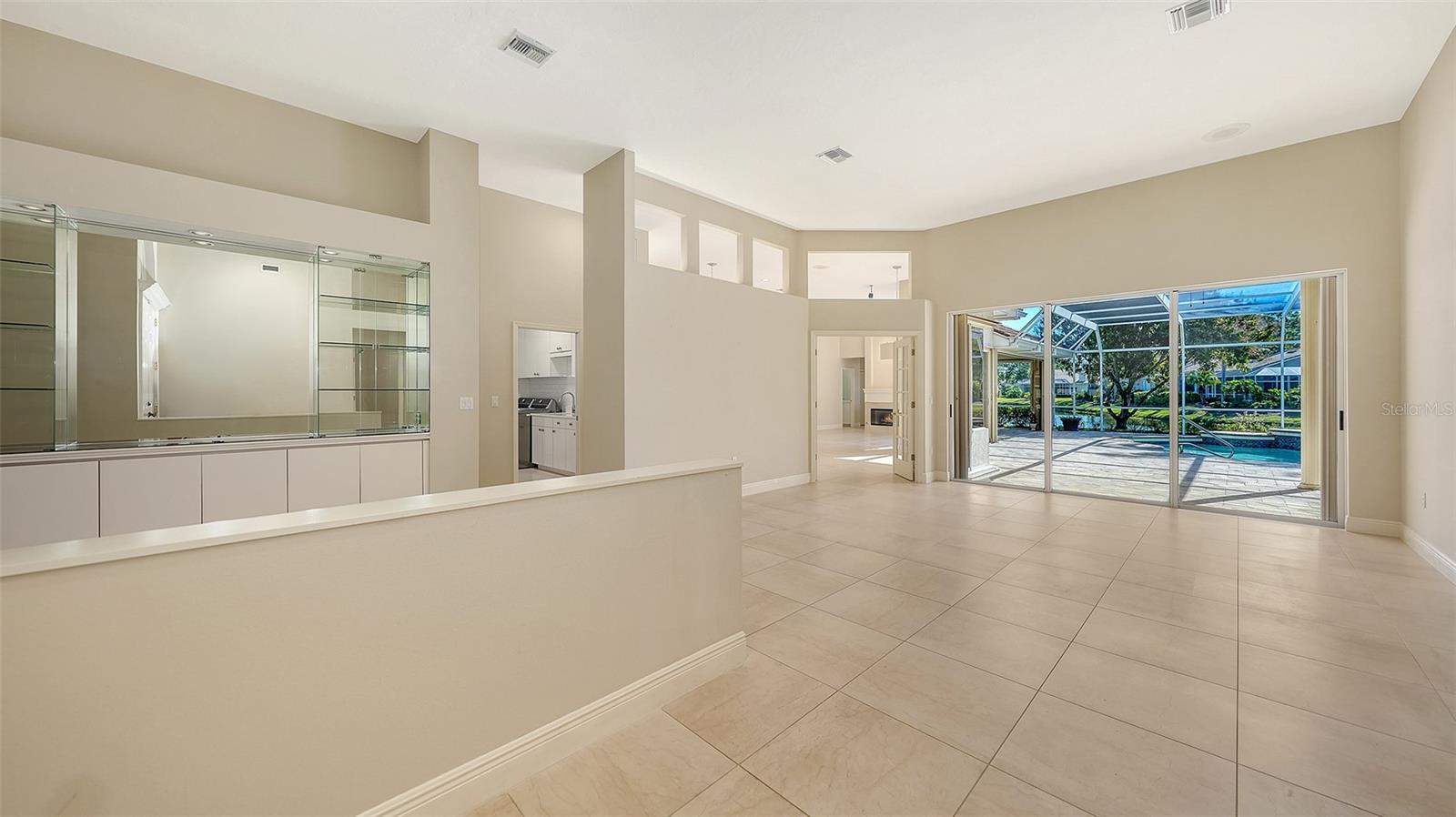 UNIVERSITY PARK COUNTRY CLUB - Residential