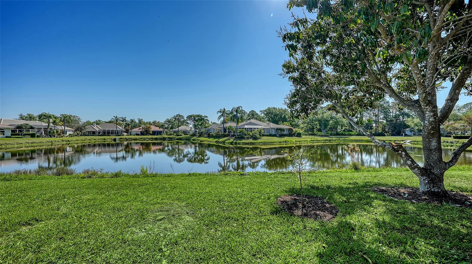 UNIVERSITY PARK COUNTRY CLUB - Residential