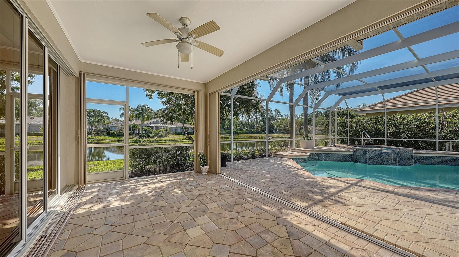 UNIVERSITY PARK COUNTRY CLUB - Residential