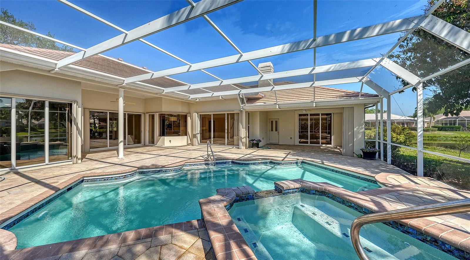 UNIVERSITY PARK COUNTRY CLUB - Residential