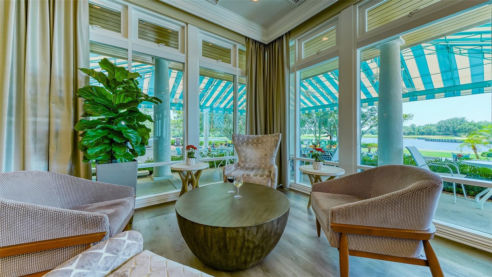 UNIVERSITY PARK COUNTRY CLUB - Residential