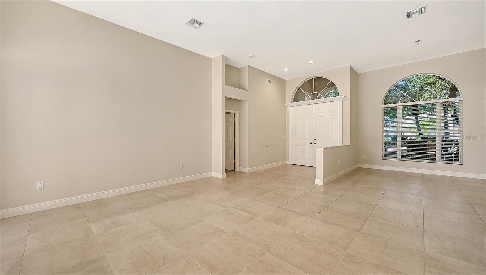 UNIVERSITY PARK COUNTRY CLUB - Residential