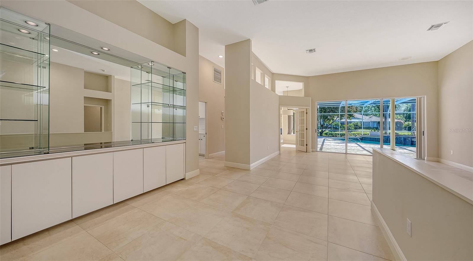 UNIVERSITY PARK COUNTRY CLUB - Residential