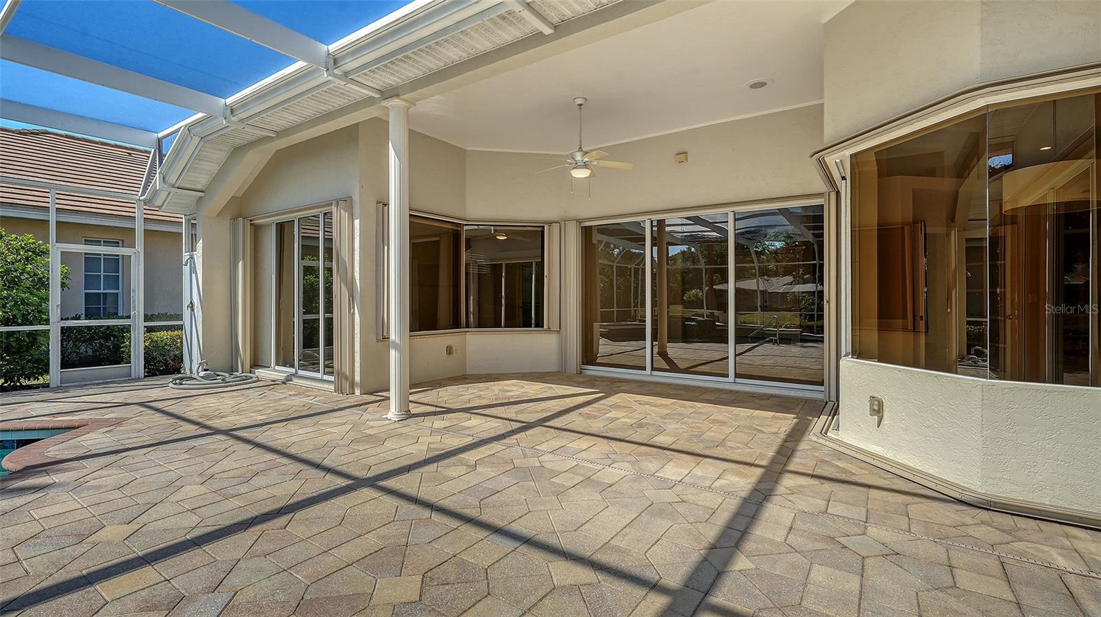 UNIVERSITY PARK COUNTRY CLUB - Residential