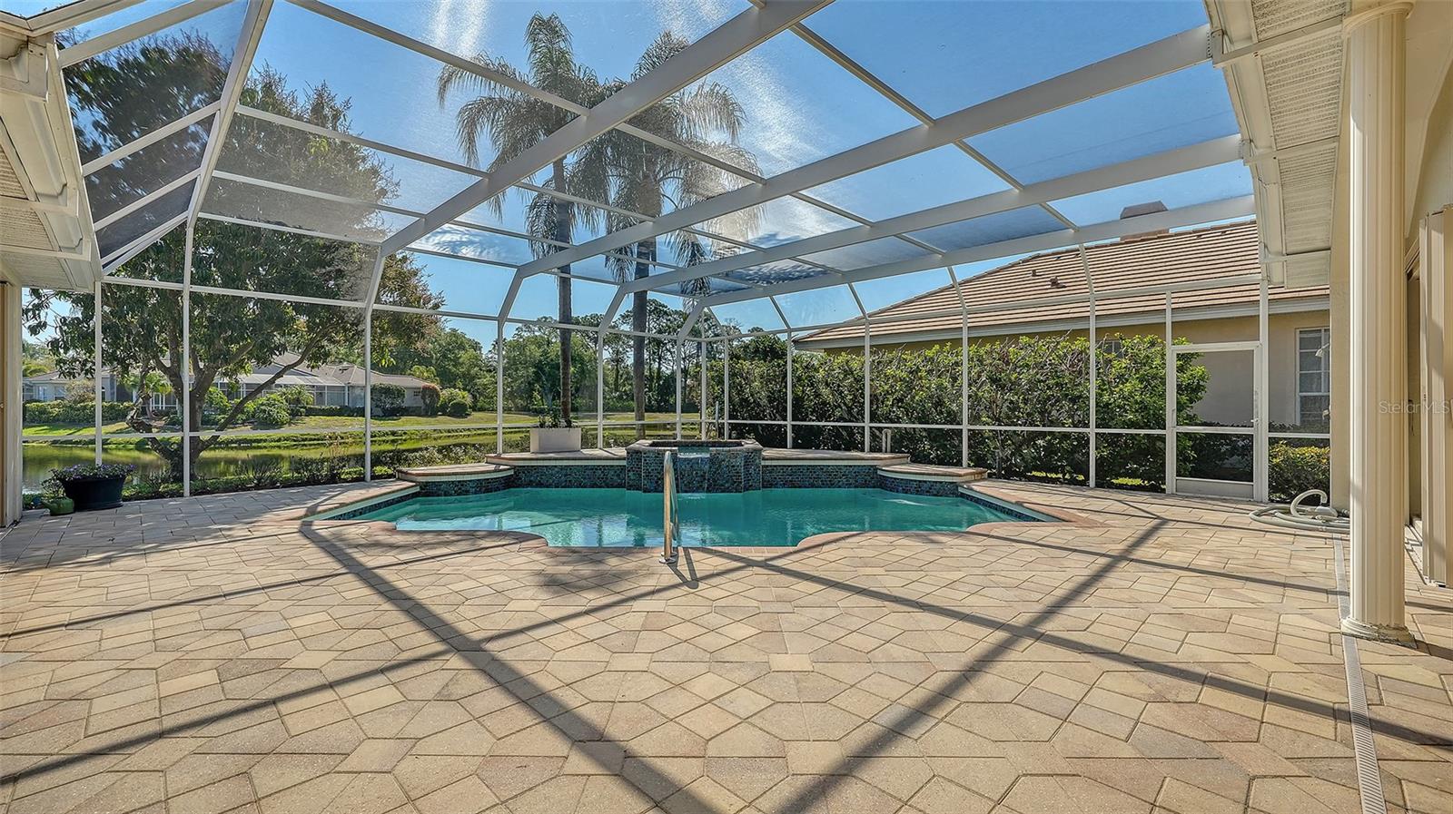 UNIVERSITY PARK COUNTRY CLUB - Residential