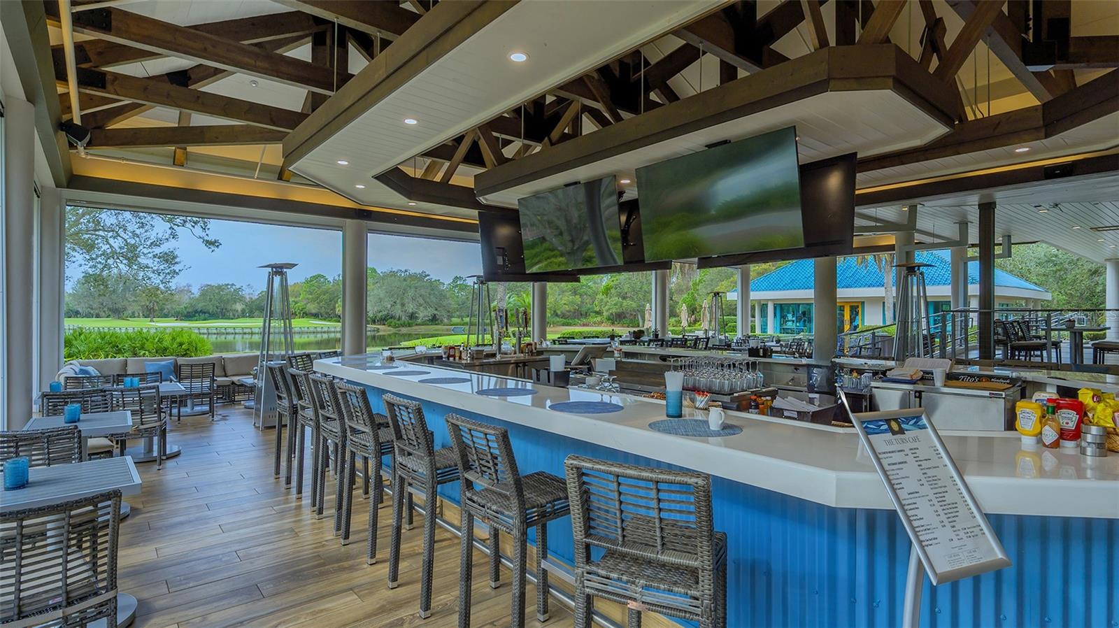 UNIVERSITY PARK COUNTRY CLUB - Residential