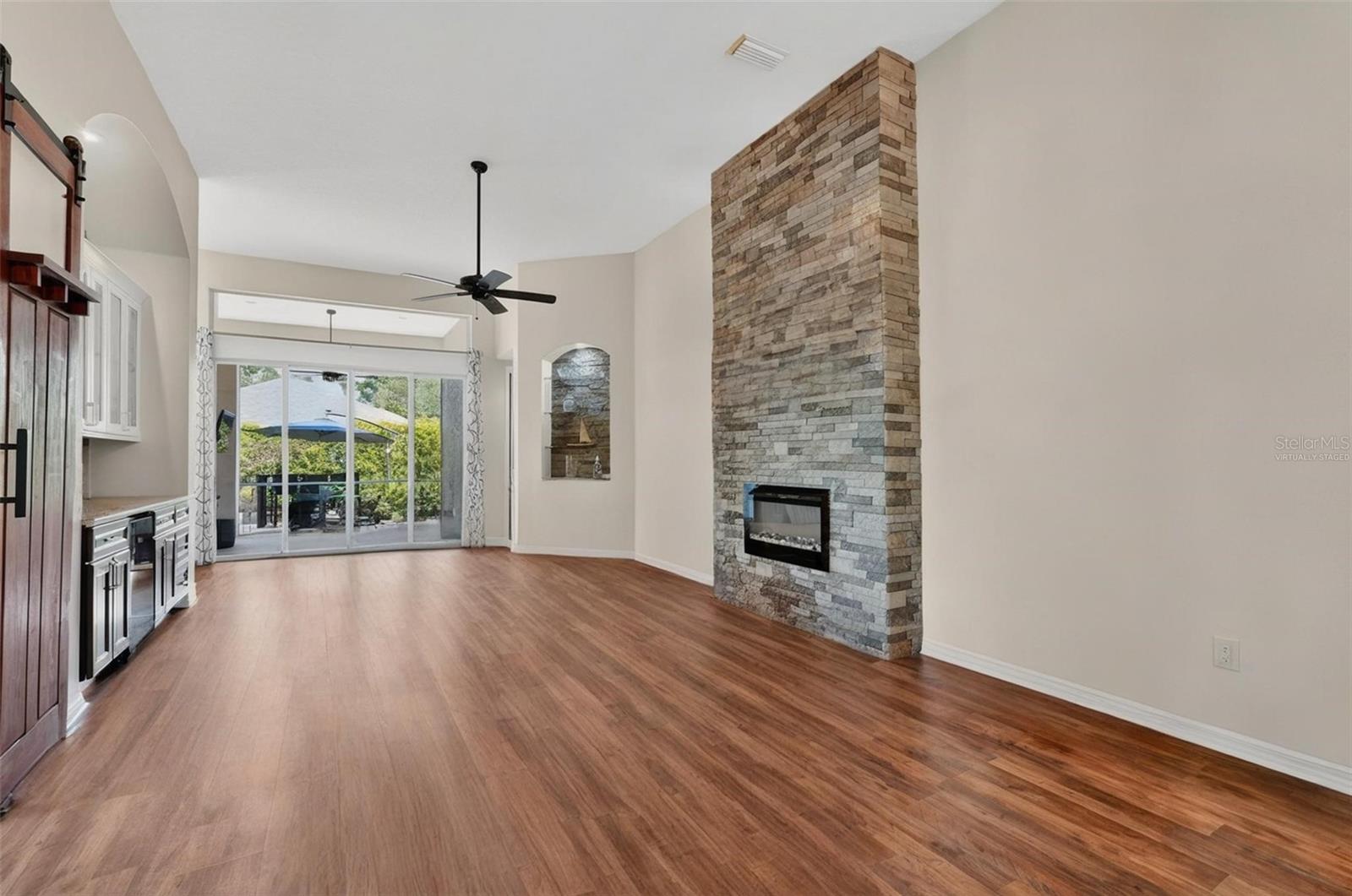 HARBORAGE ON BRADEN RIVER PH I - Residential