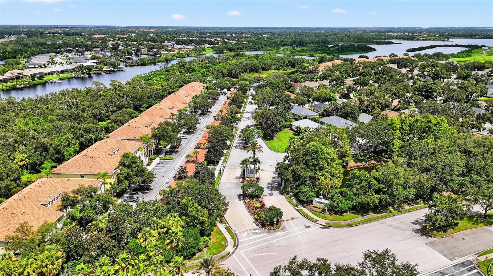 HARBORAGE ON BRADEN RIVER PH I - Residential