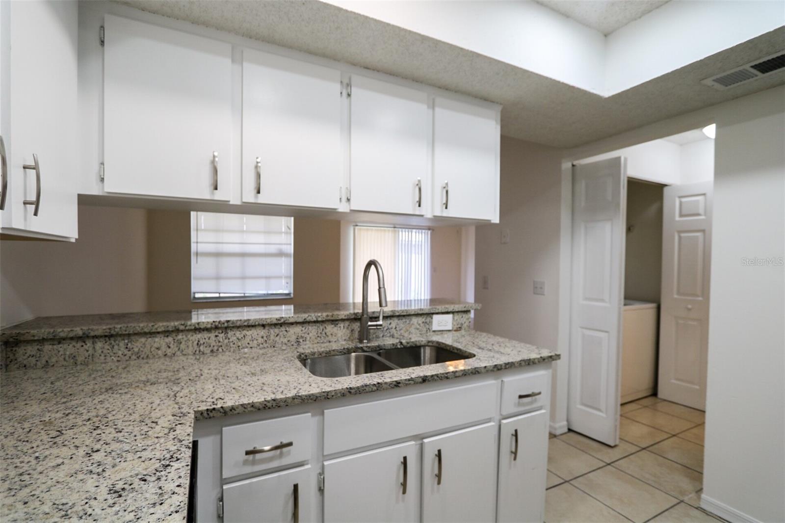 BLOOMINGDALE VILLAS UNIT 1 - Residential Lease