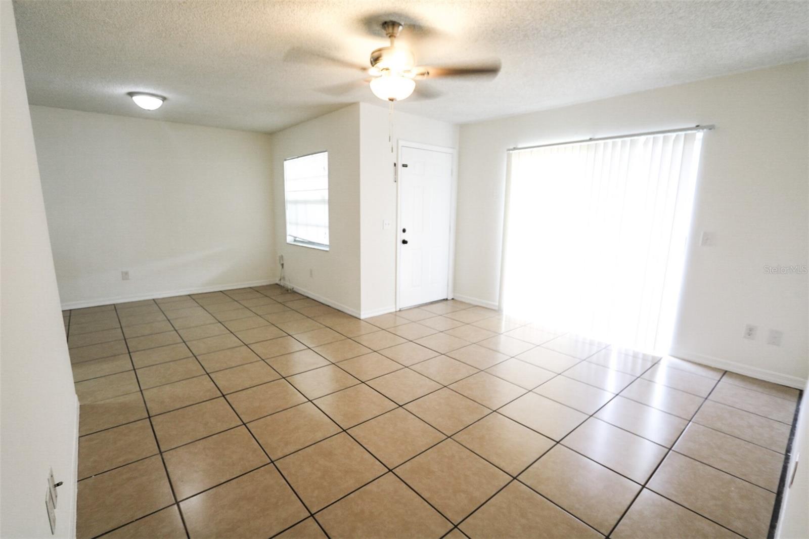 BLOOMINGDALE VILLAS UNIT 1 - Residential Lease