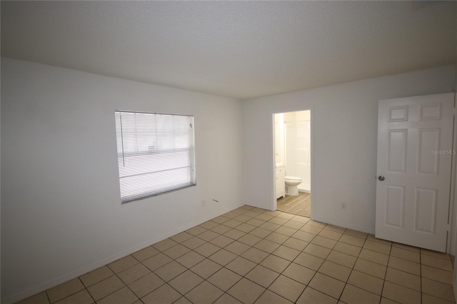 BLOOMINGDALE VILLAS UNIT 1 - Residential Lease