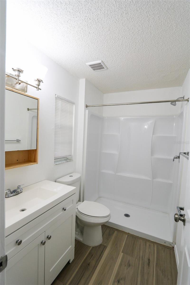 BLOOMINGDALE VILLAS UNIT 1 - Residential Lease